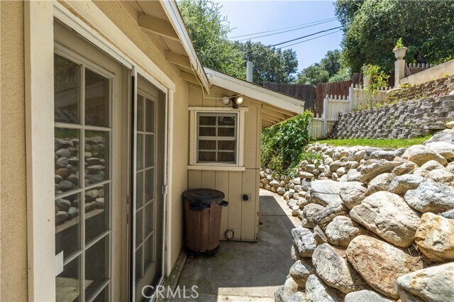 Building Photo - 4566 Lower Live Oak Canyon Rd