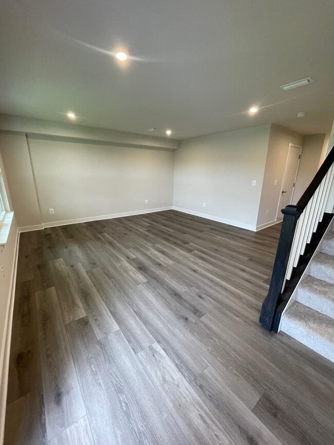 Building Photo - 4669 Drysdale St