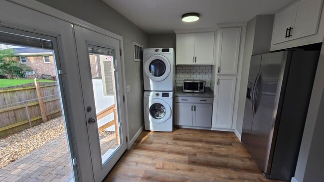 Building Photo - 2 bedroom/1.5 bath Townhouse  Kingsport, TN
