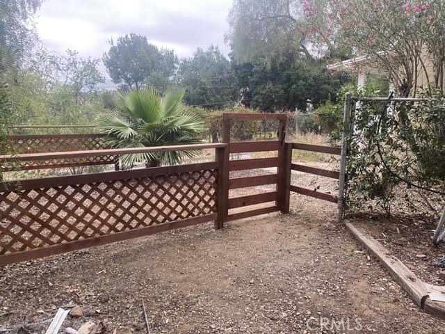 Building Photo - 6818 Santa Susana Pass Rd