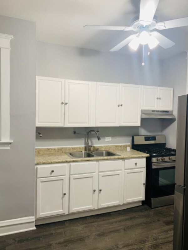 Building Photo - 6629 S Green St