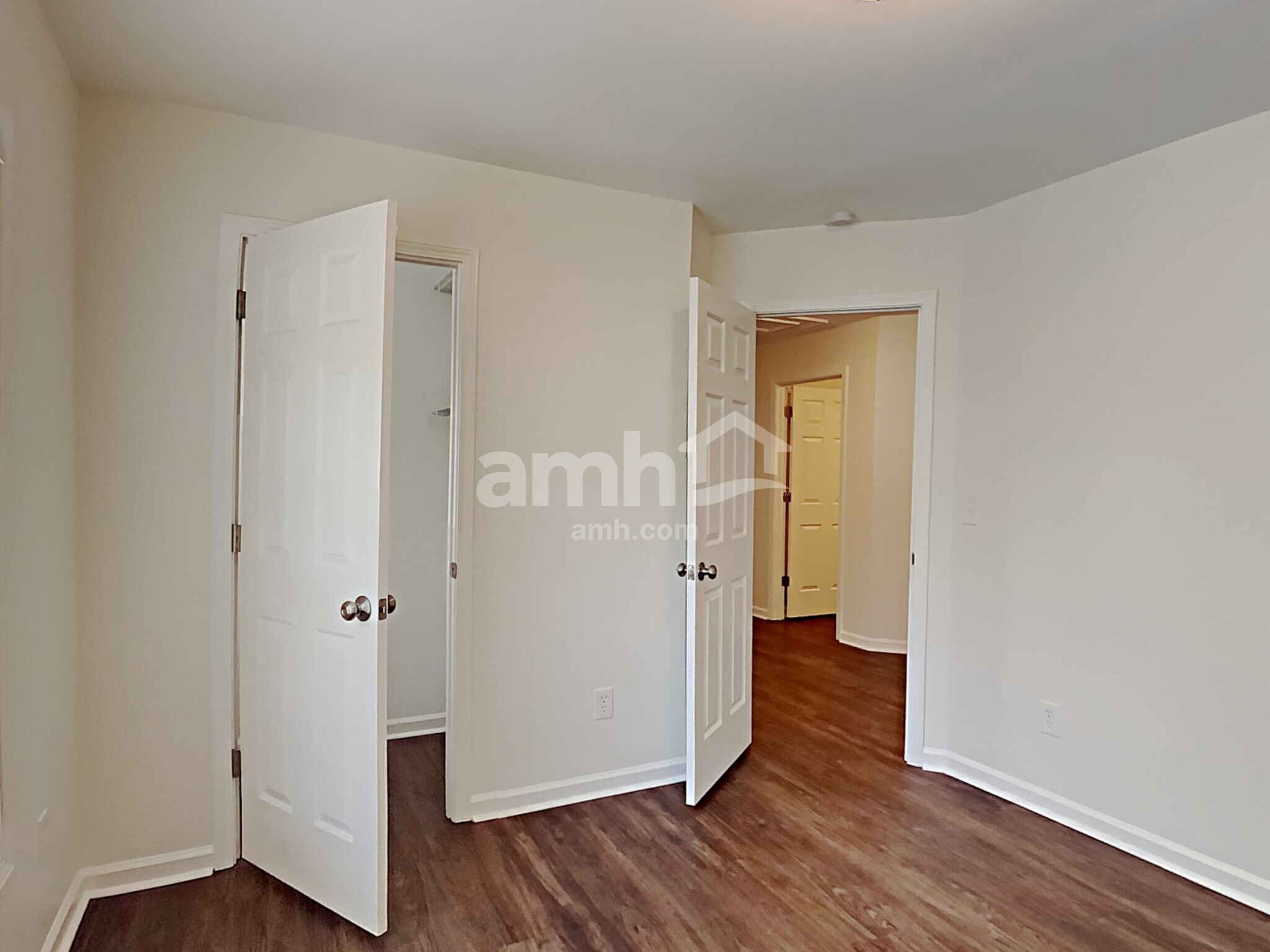 Building Photo - 4620 Stonehaven View