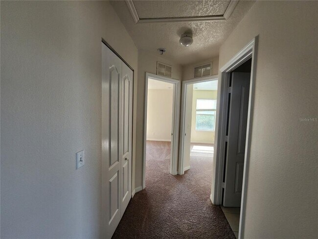 Building Photo - 1540 Whitewater Falls Dr