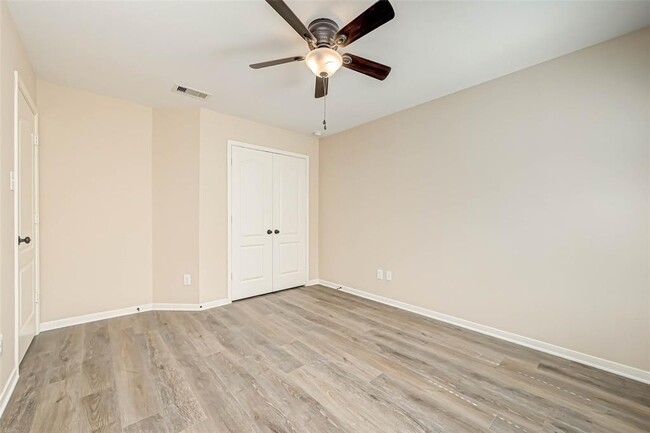 Building Photo - 26611 Glenrock Hills Dr