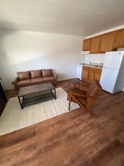 Building Photo - 1 Maplewood Rd