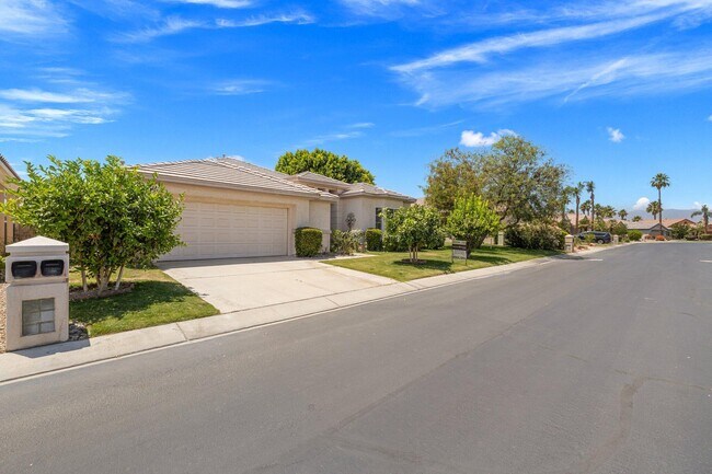 Building Photo - 80149 Royal Birkdale Dr