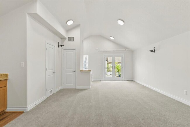 Building Photo - 1638 Cohn St