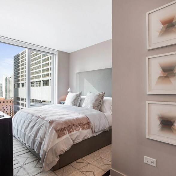 Building Photo - 281 W Wolf Point Plaza