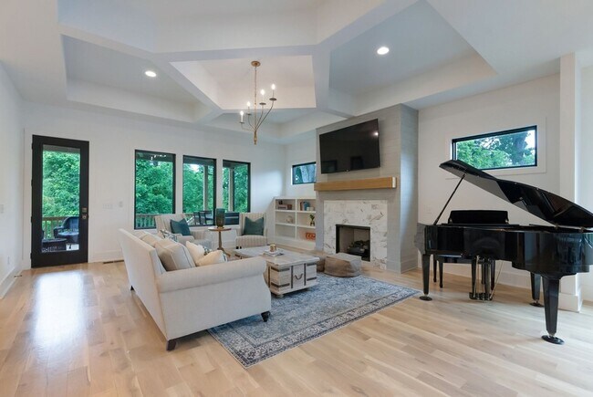 Building Photo - 3733 Estes Rd