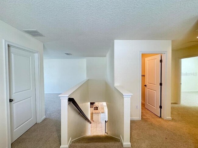 Building Photo - 12377 Streambed Dr