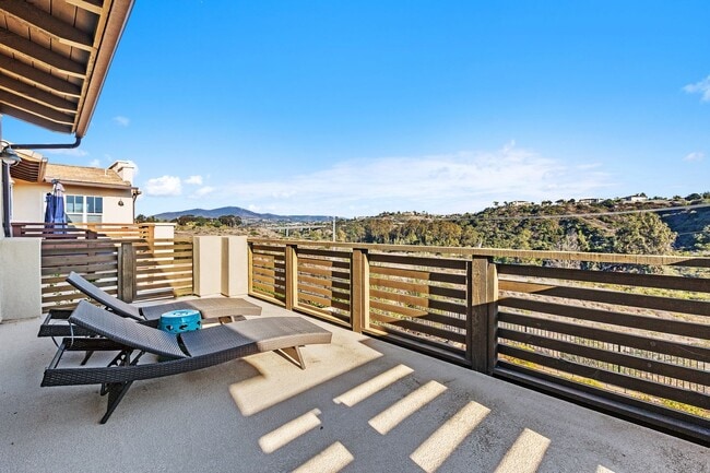 Building Photo - Beautiful 5 bedroom home in Heart of Carme...