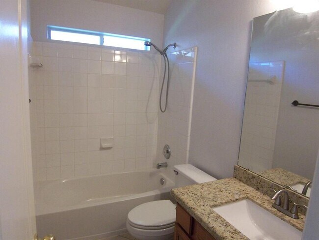 Building Photo - 25910 N Lakefair Dr