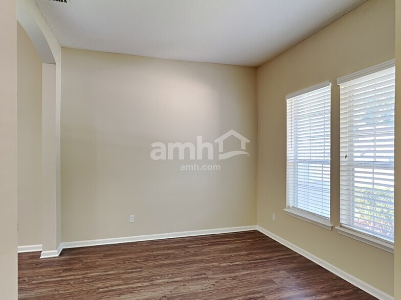 Building Photo - 6830 Morse Oaks Dr