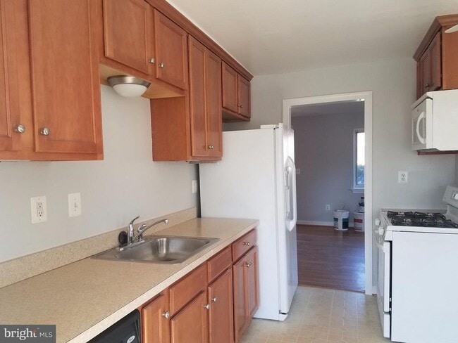 Building Photo - 3710 18th St S