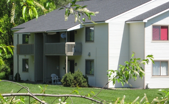 Building Photo - Forest Glen Apartments