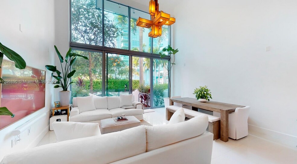 Building Photo - 6000 Collins Ave