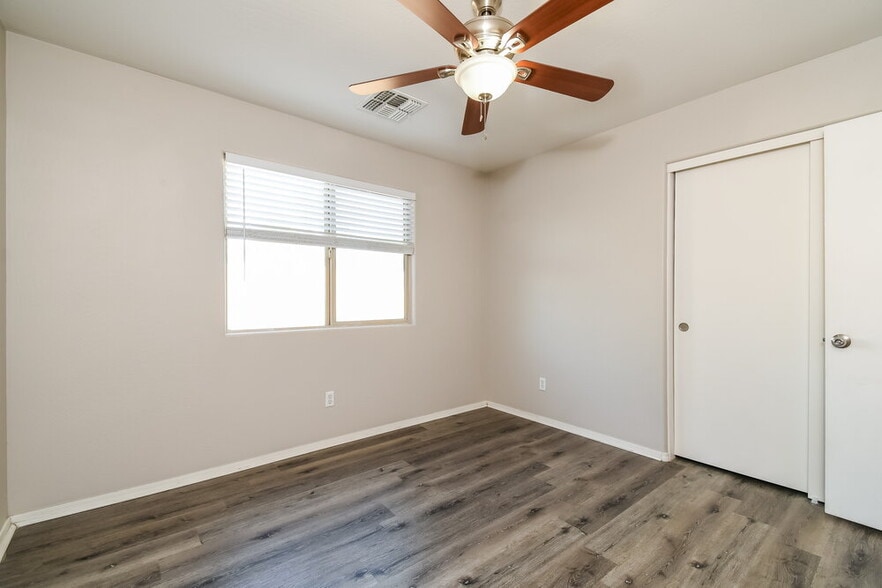 Building Photo - 10222 E Baltimore St