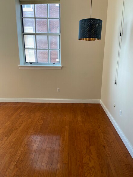 Building Photo - 1515 Lafayette Ave