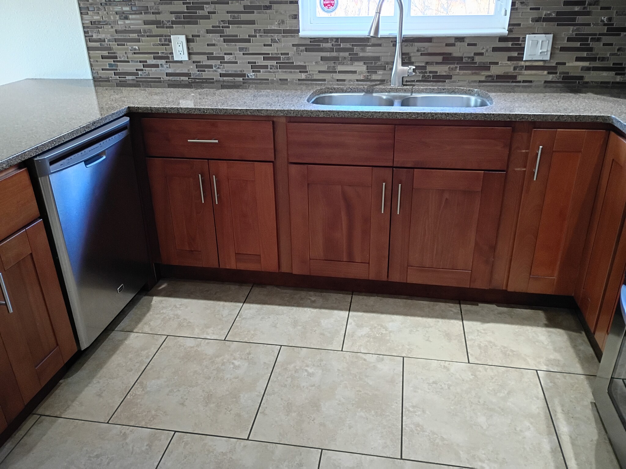 Kitchen - 1519 Altamont Ave