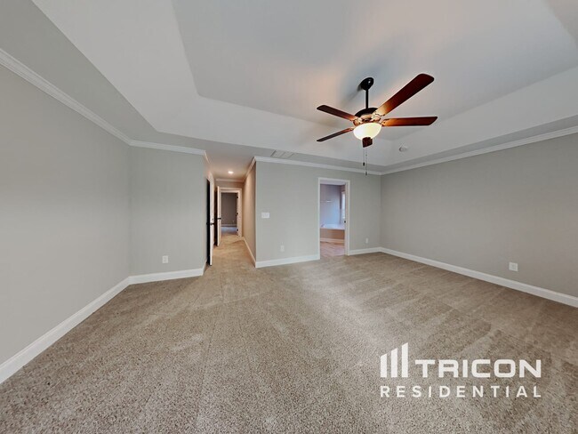 Building Photo - 487 Kinsley Wy