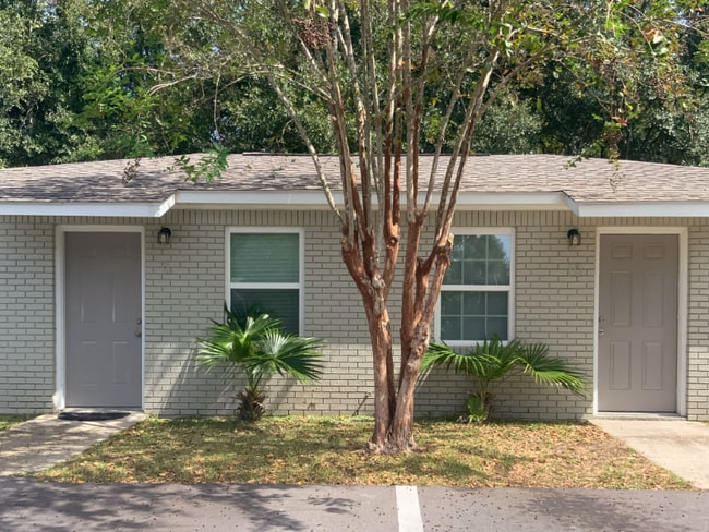 Building Photo - 5094 J E L Dr