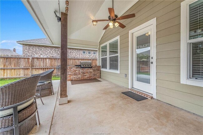 Building Photo - 2614 Kinnersley Ct