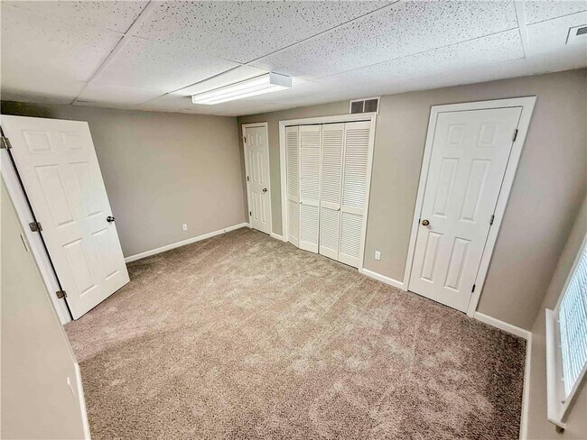 Building Photo - 6403 Ivey Terrace Dr SE