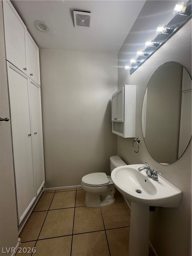 Building Photo - 2569 Williamsburg St