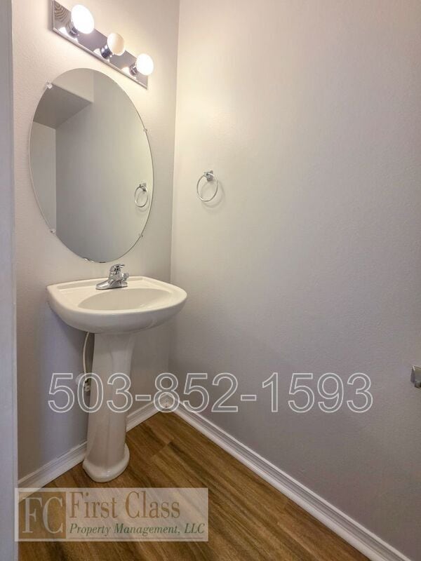 Building Photo - 21844 SW VINTNER Ln