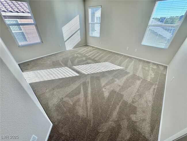 Building Photo - 9413 Sweetwood Ave