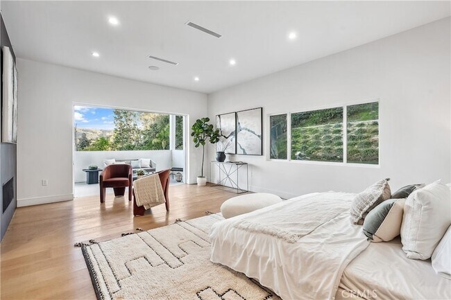 Building Photo - 4001 Coldstream Terrace
