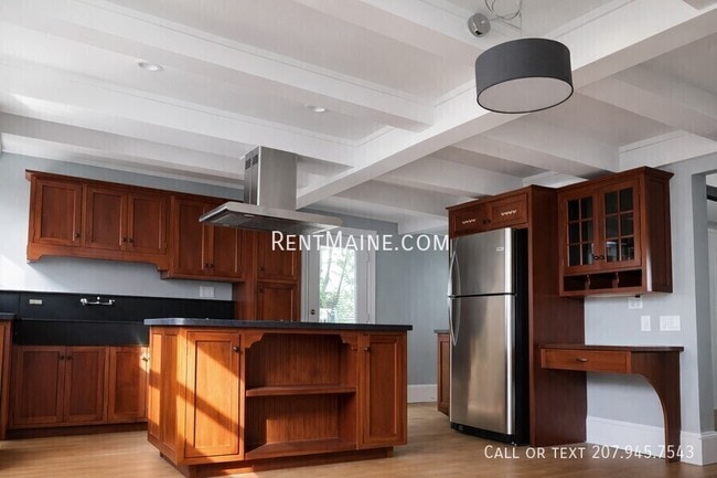 Building Photo - 25 High St