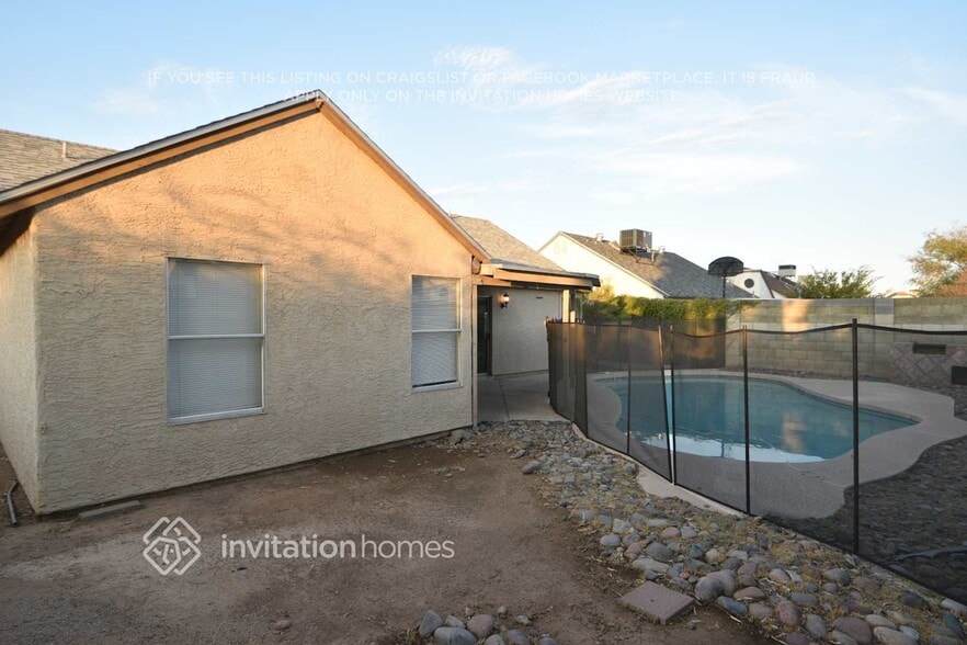 Building Photo - 5604 W Garden Dr
