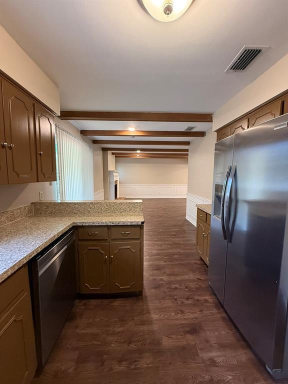 Building Photo - 5906 Mountainclimb Dr