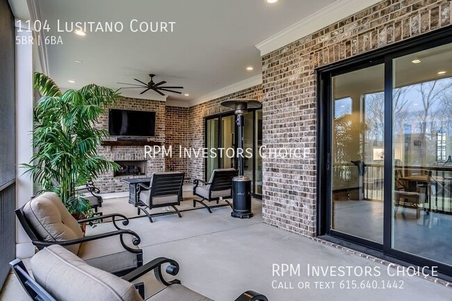 Building Photo - 1104 Lusitano Ct