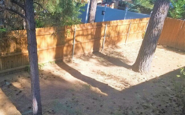Building Photo - West-Flagstaff House (Aspen Trails)- 3 Bed, 2 Bath, 2 Car Garage Home -Students & Dogs OK! Avail....