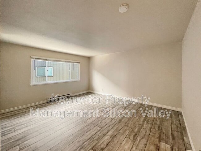 Building Photo - 151 Buckingham Dr