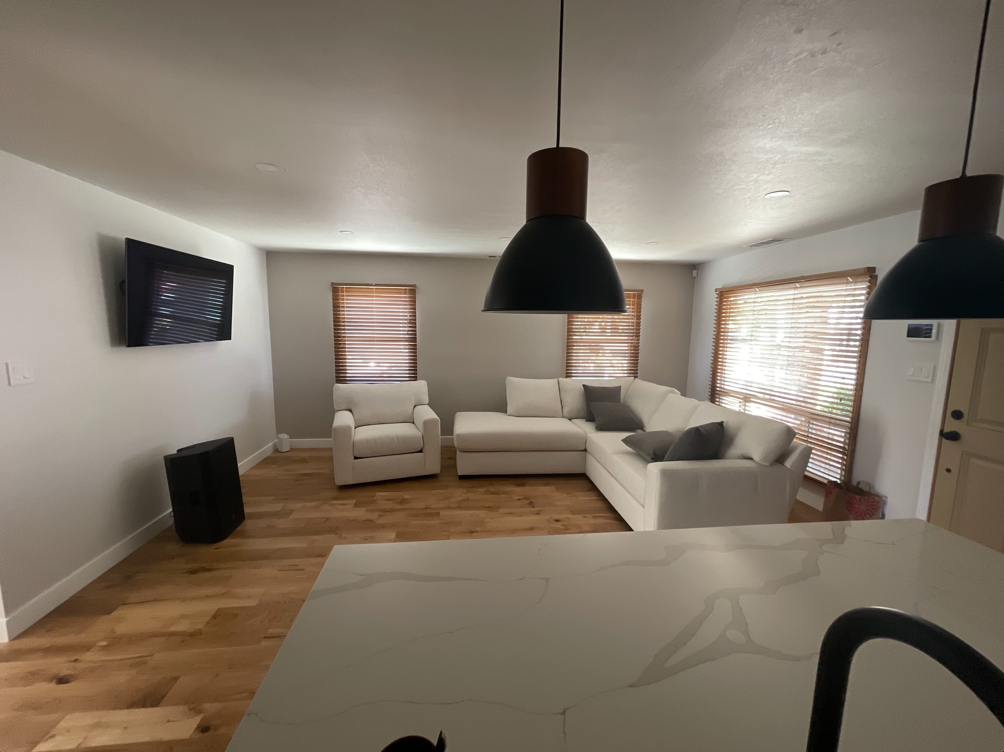 Building Photo - 720 Oakwood Ave