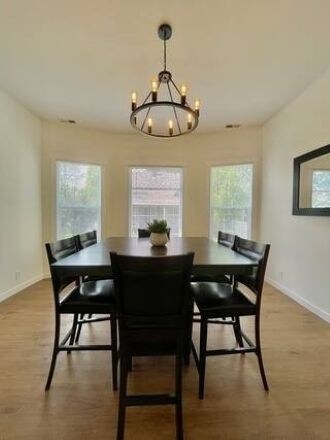 Building Photo - 718 W Spofford Ave