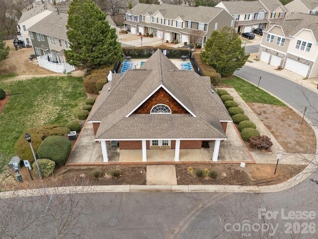 Building Photo - 7333 Adare Mews Rd