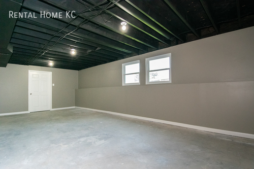 Building Photo - 15400 W 151st Terrace
