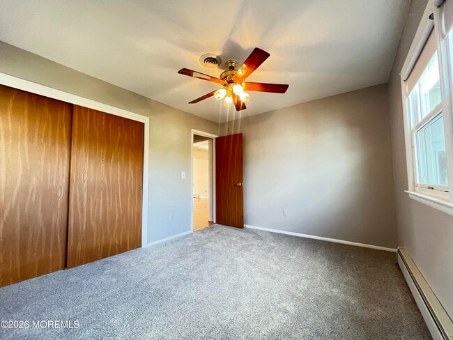 Building Photo - 9 Westport Dr