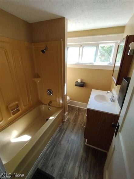 Building Photo - 175 Charles Ave NE