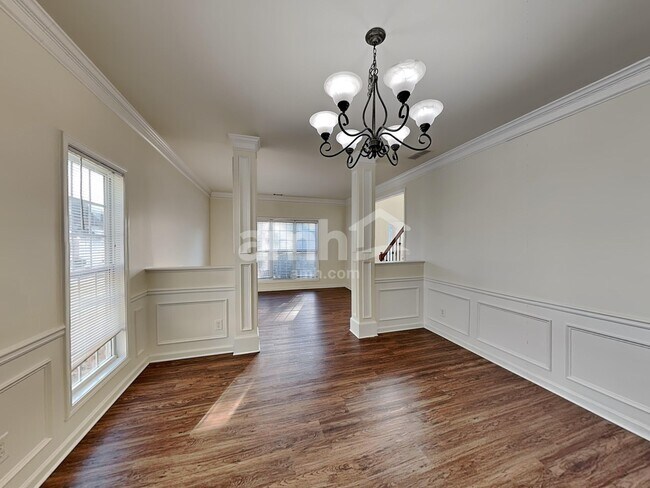 Building Photo - 383 Vine Mountain Way