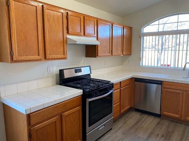 Building Photo - 8029 Sierra Largo Dr