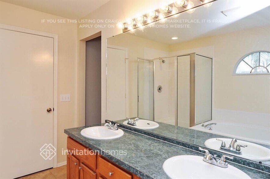 Building Photo - 26804 Roseann Pl