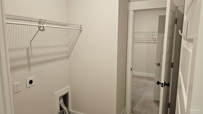 Building Photo - 265 Camellia Dr