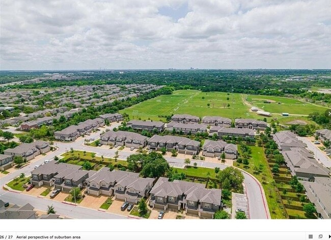 Building Photo - 13400 Briarwick Dr