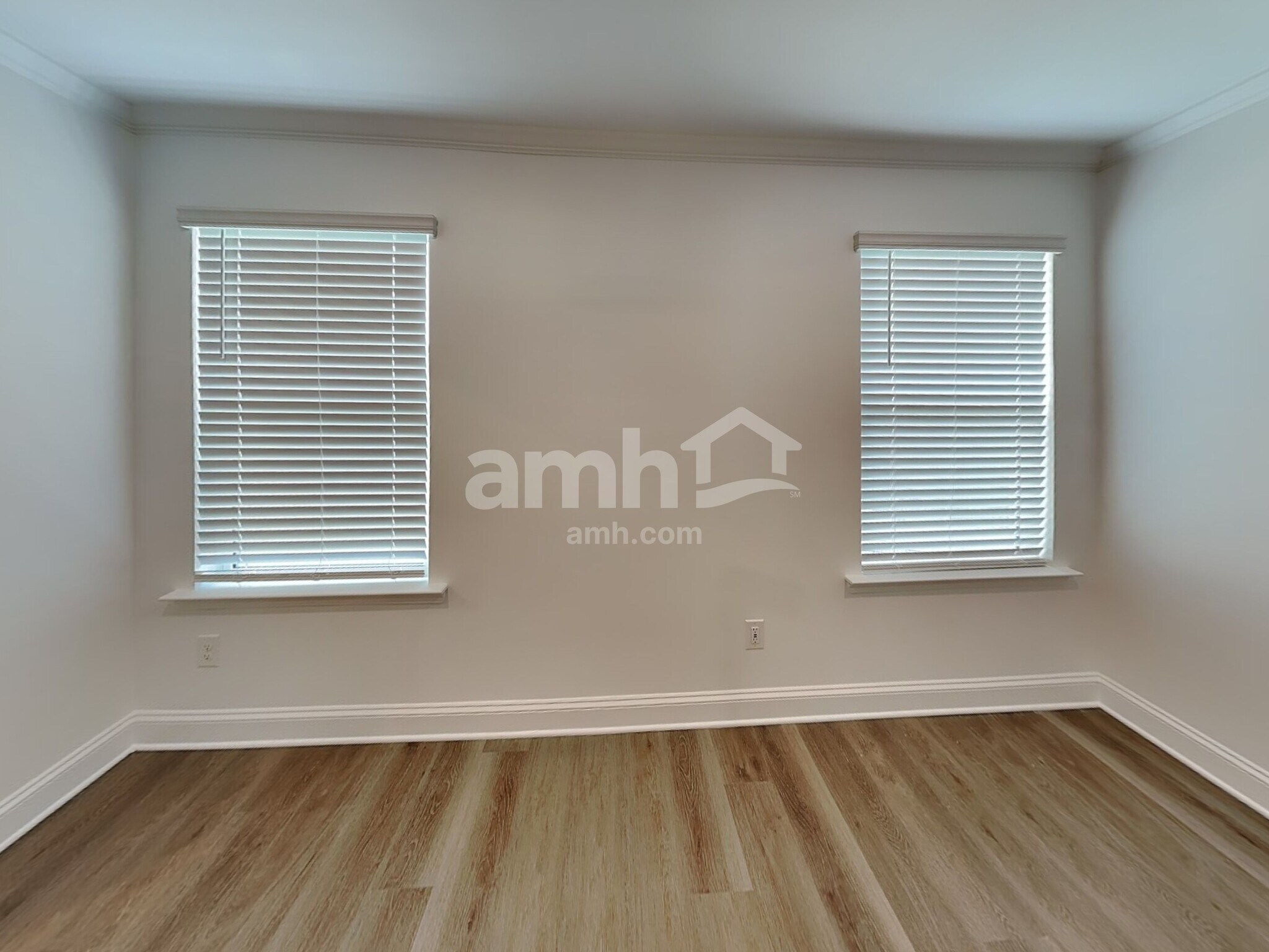 Building Photo - 1007 Guildcrest Ct