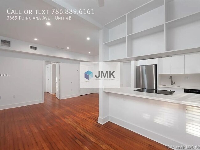 Building Photo - Modern 1-Bedroom Apartment with Private Pa...